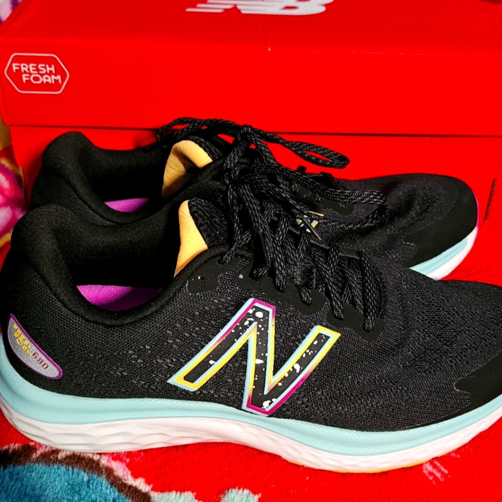 New Balance® Fresh Foam 680 V7 Women's Running Shoes